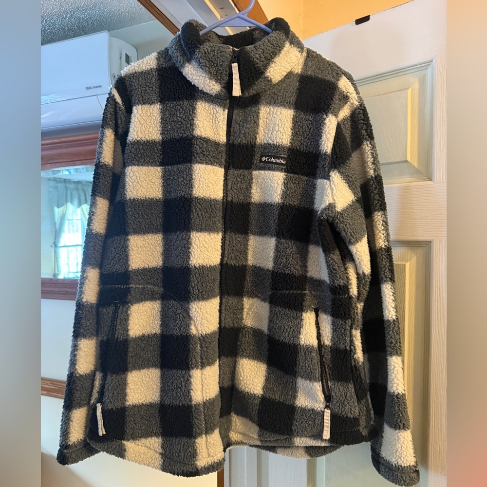 Columbia Gray and Cream Checkered Fleece Jacket